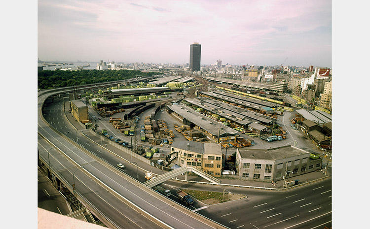 世界貿易センタービルと旧国鉄・汐留貨物駅